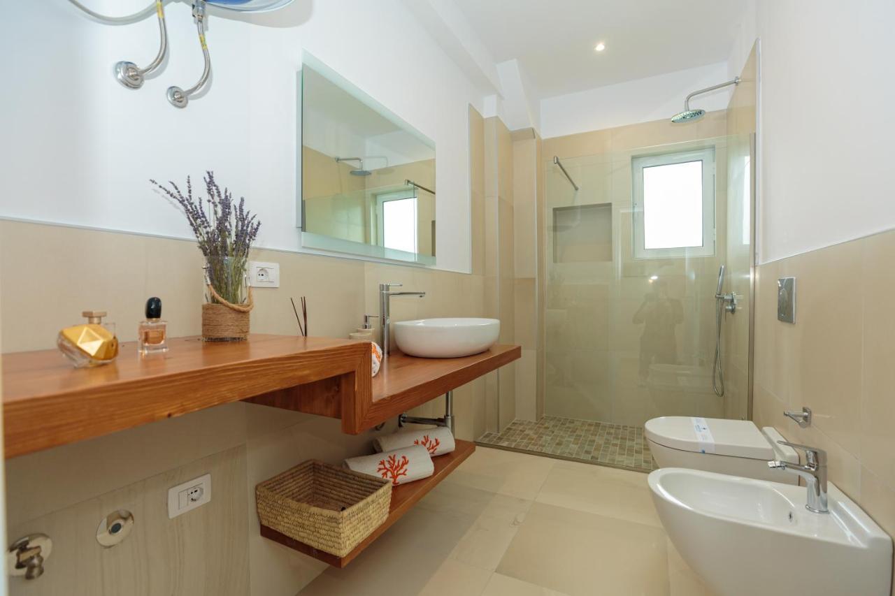Holiday House Solemare Orikum Esterno foto